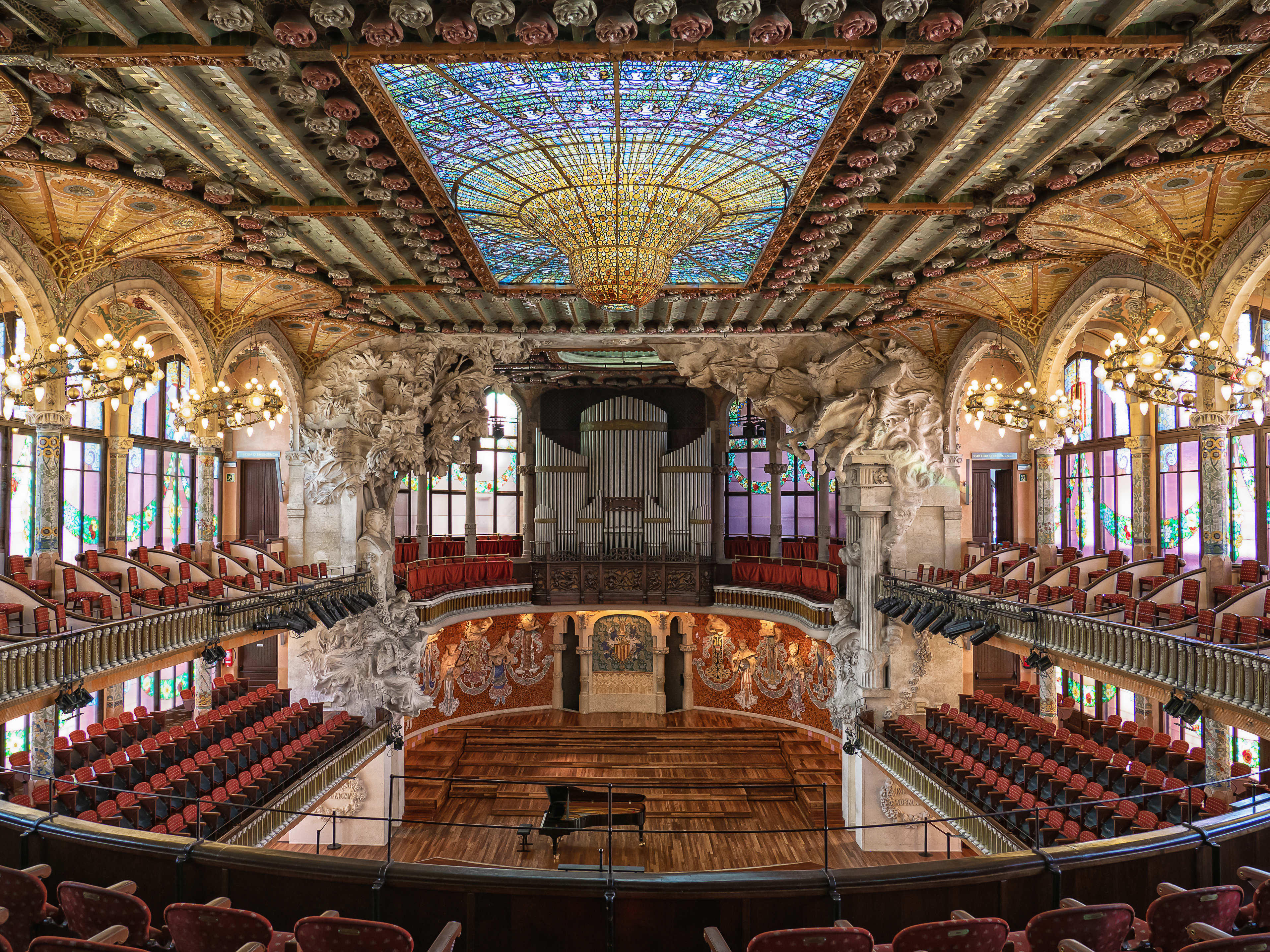 カタルーニャ音楽堂 (Palau de la Música Catalana)
