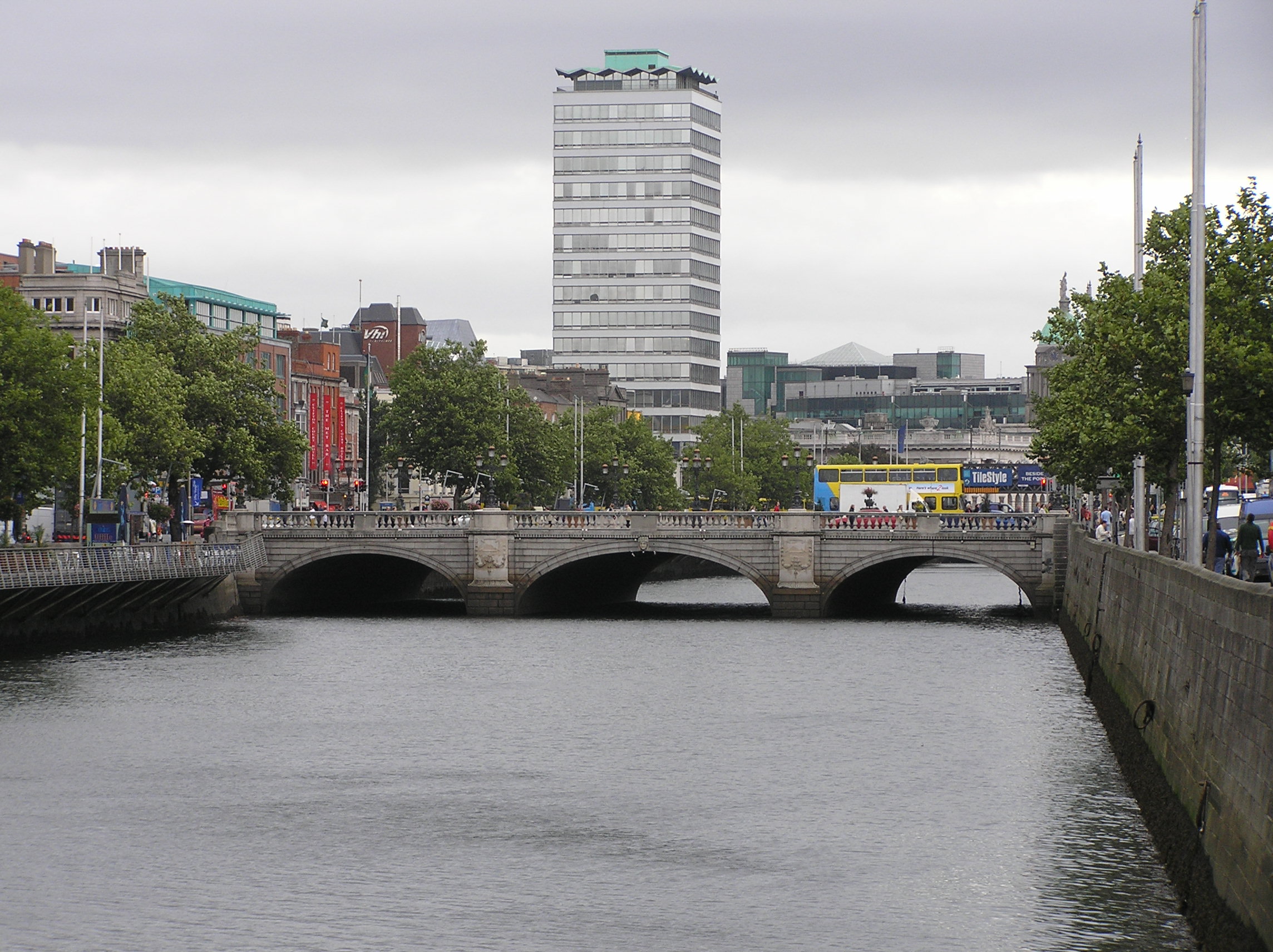O'Connell Bridge & Monument