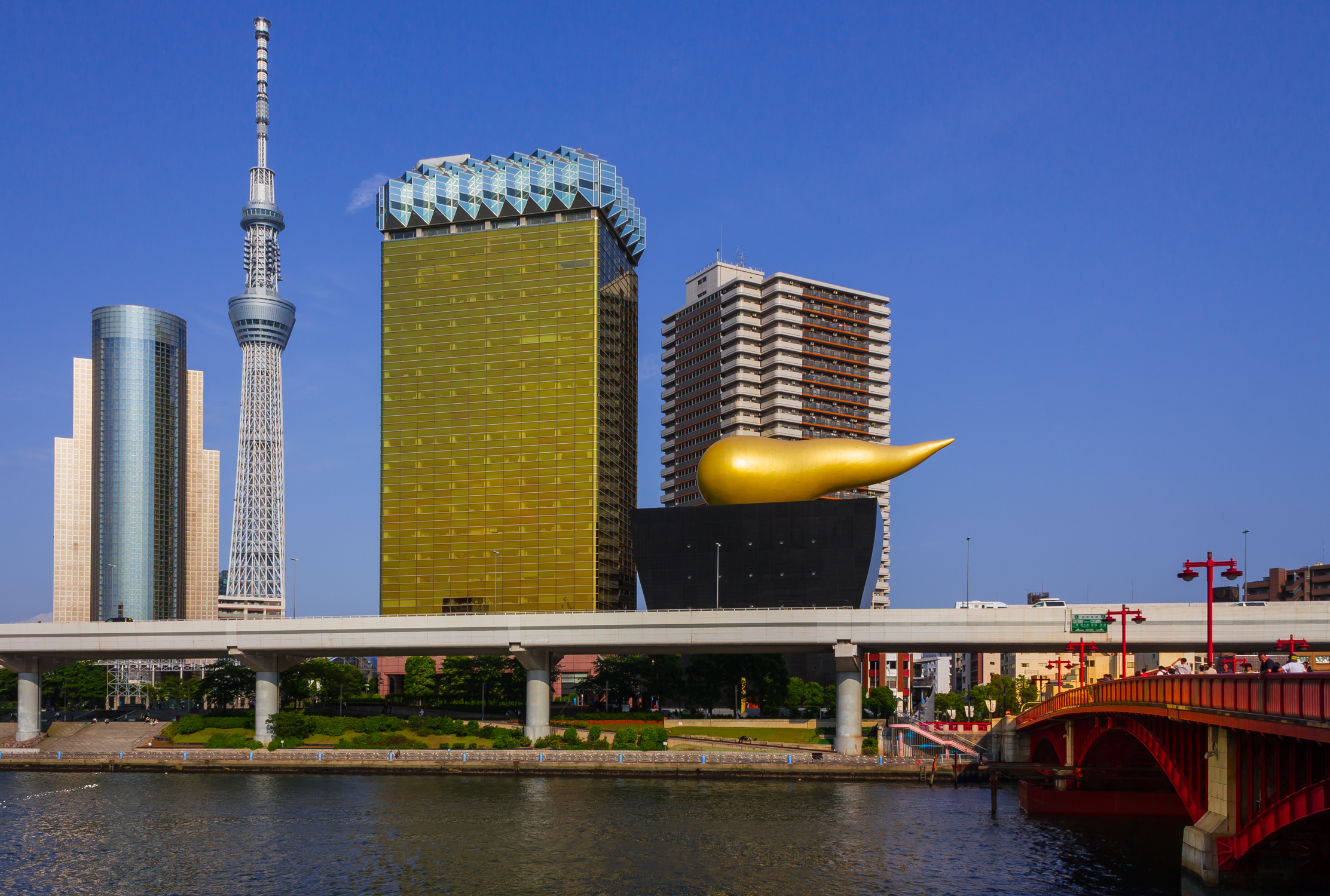Azuma-bashi and the Sumida riverside