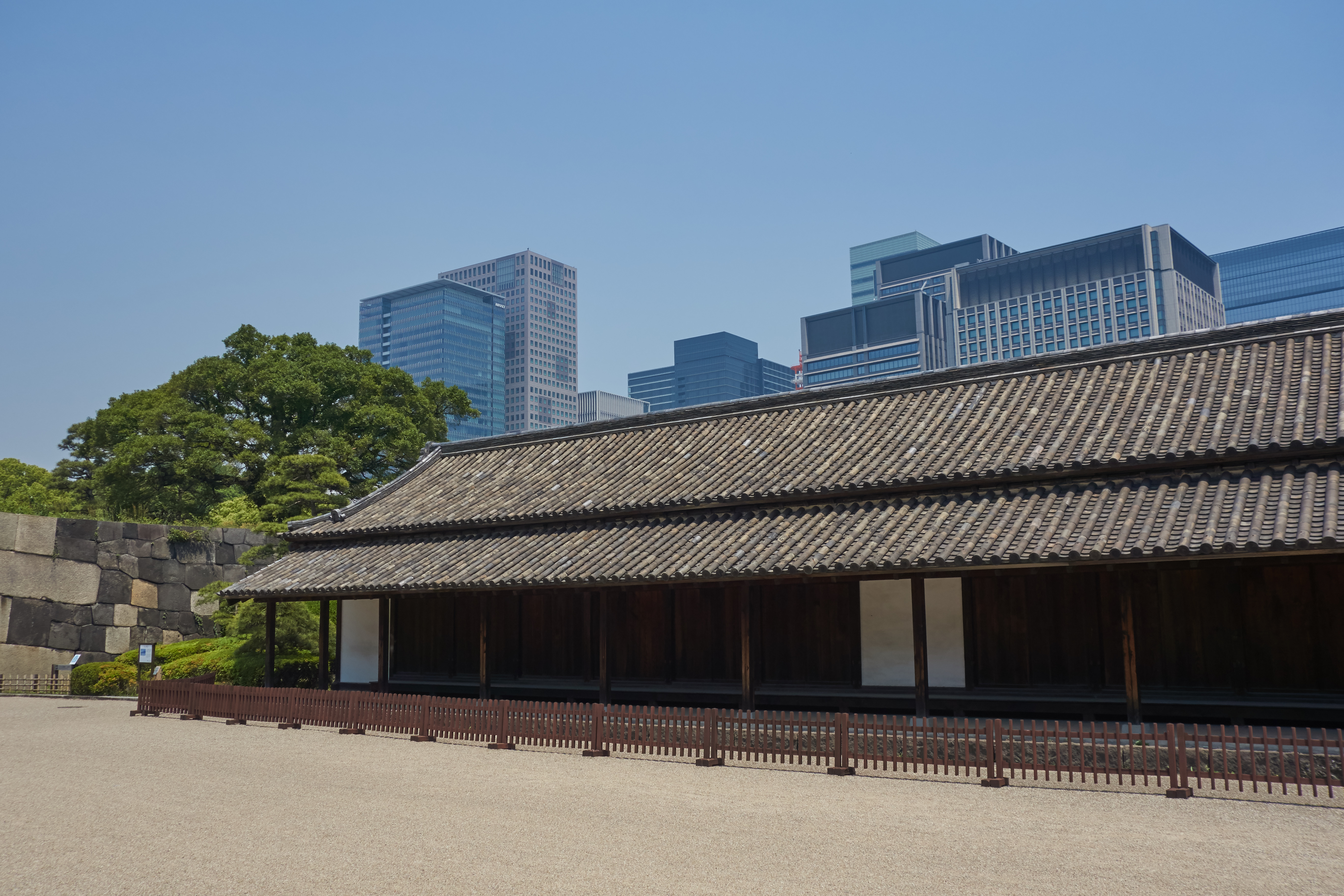 Hyakunin-bansho guardhouse