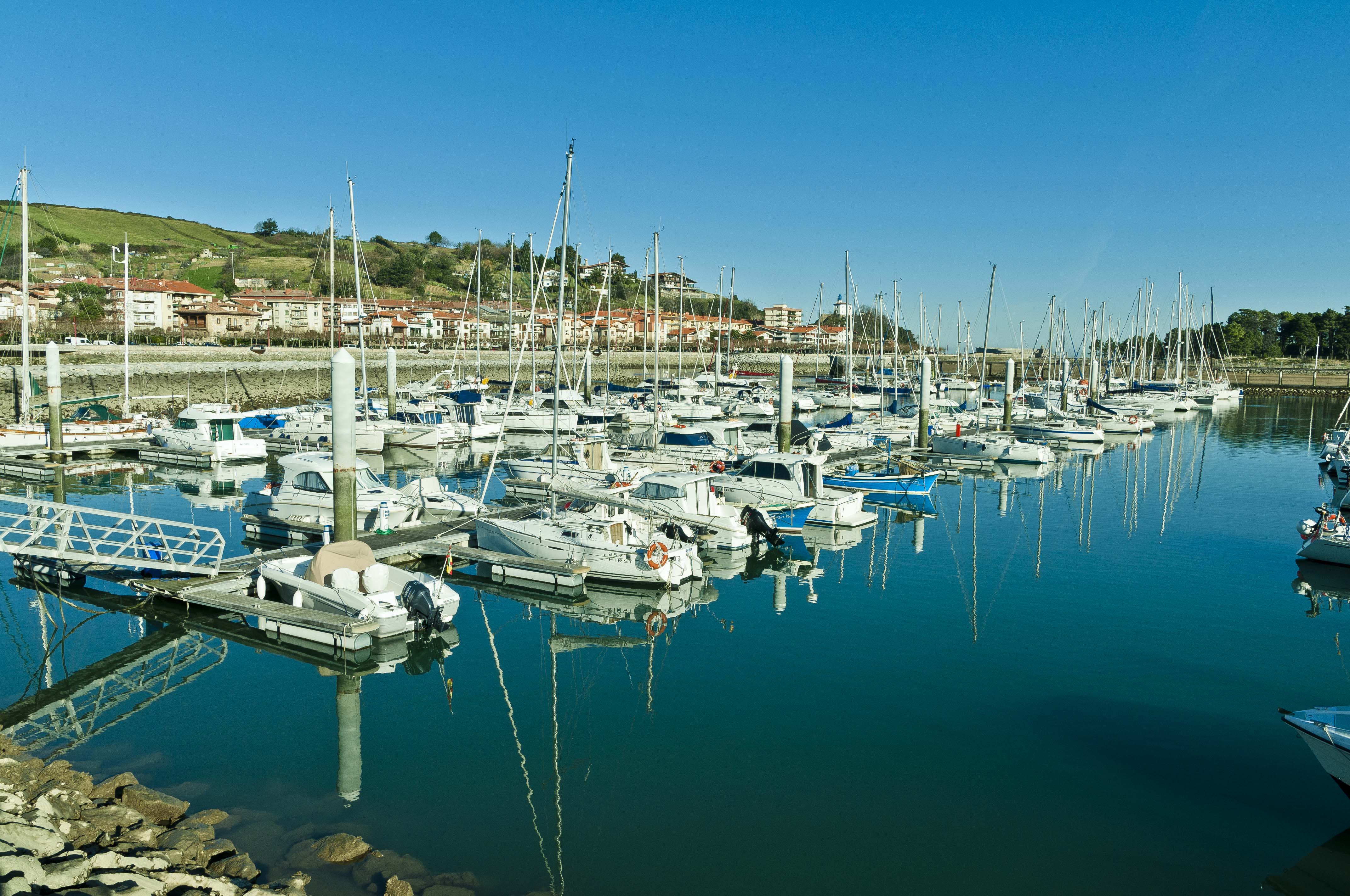 Marina Urola & the Port