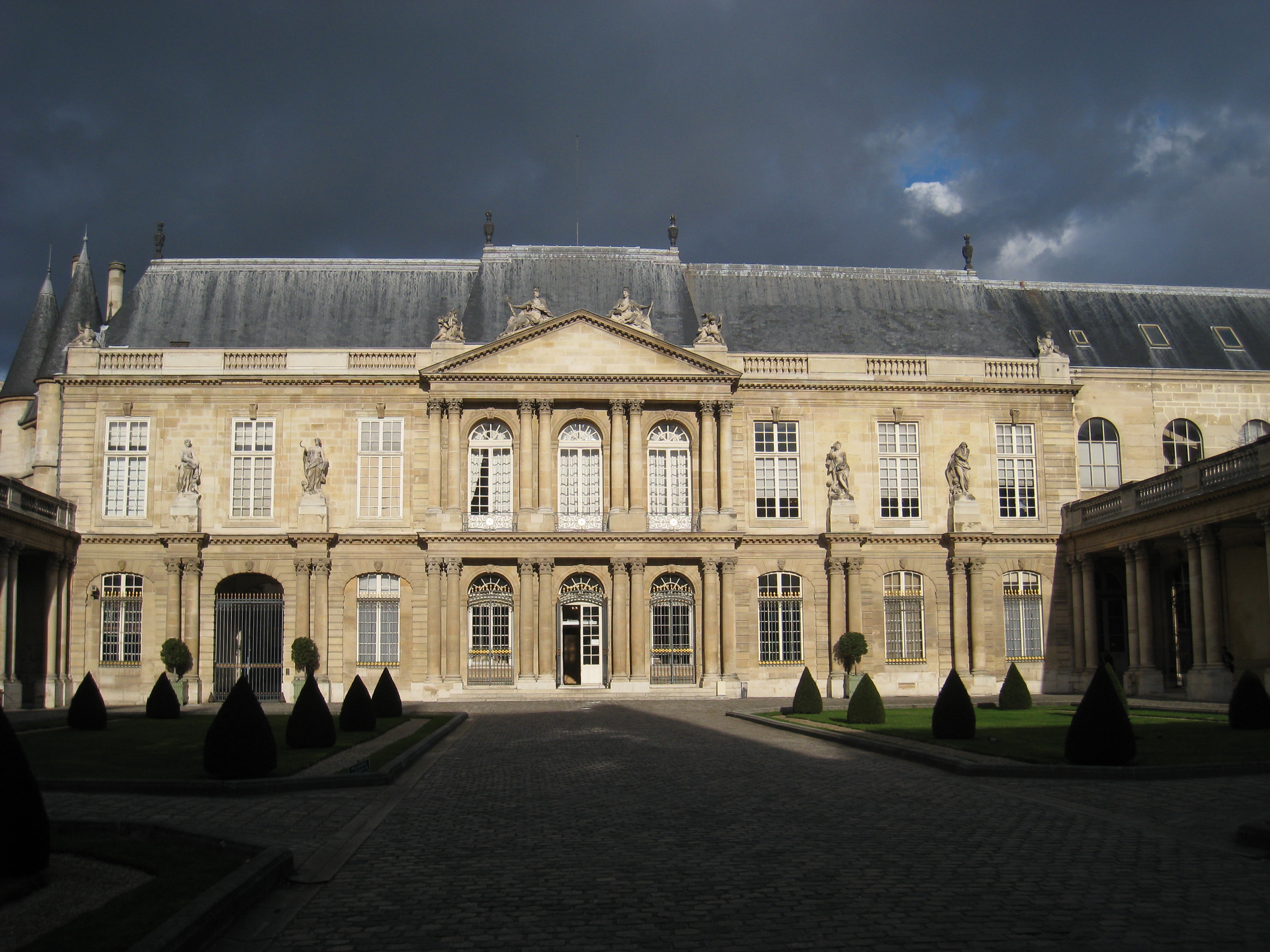Marais Aristocratic Hotels (Hôtels)