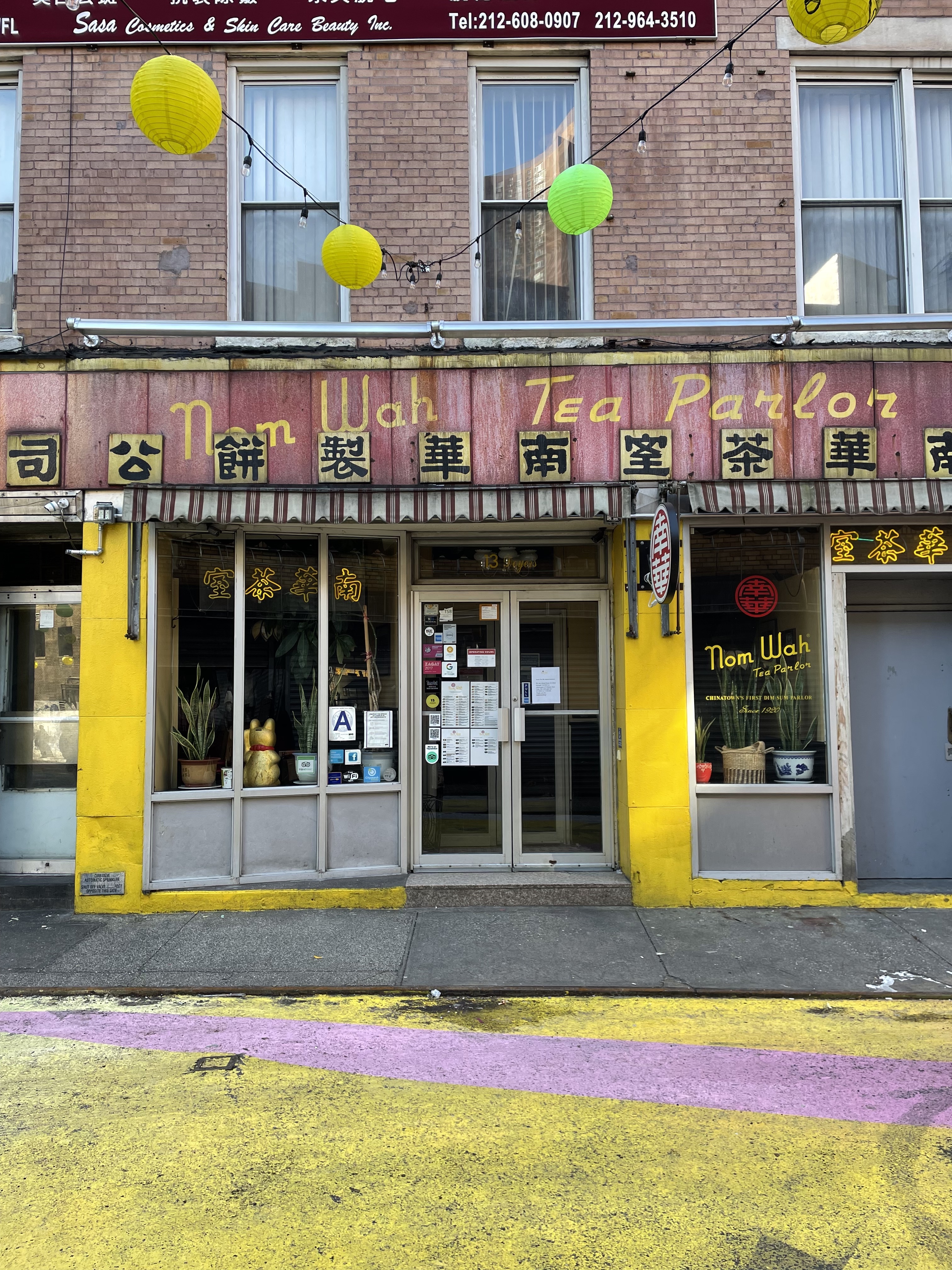 Nom Wah Tea Parlor