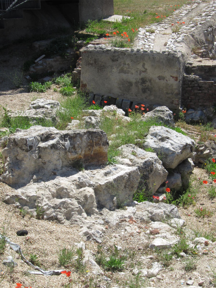 Muralla Árabe — Le mura più antiche