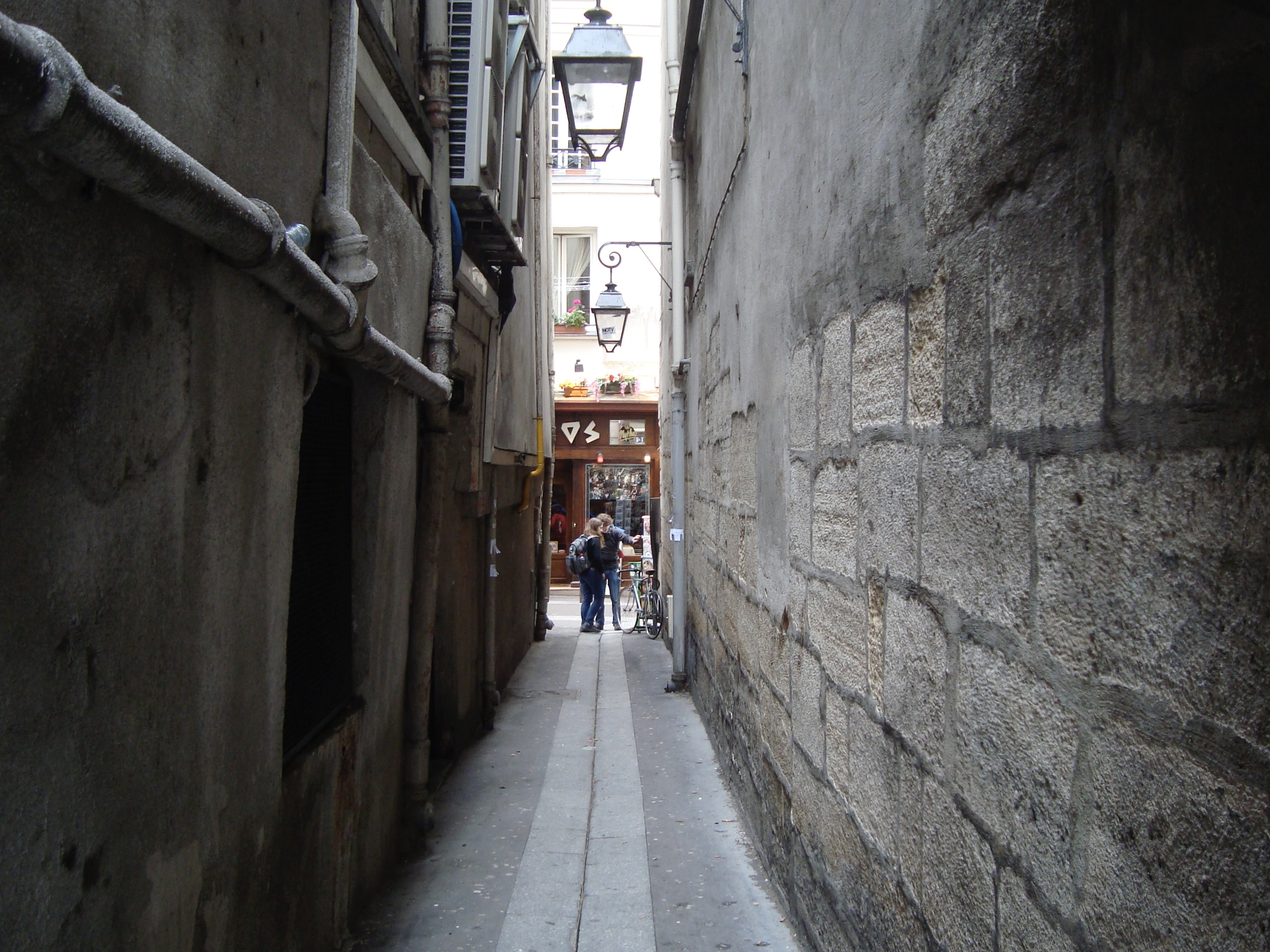 Latin Quarter Medieval Streets