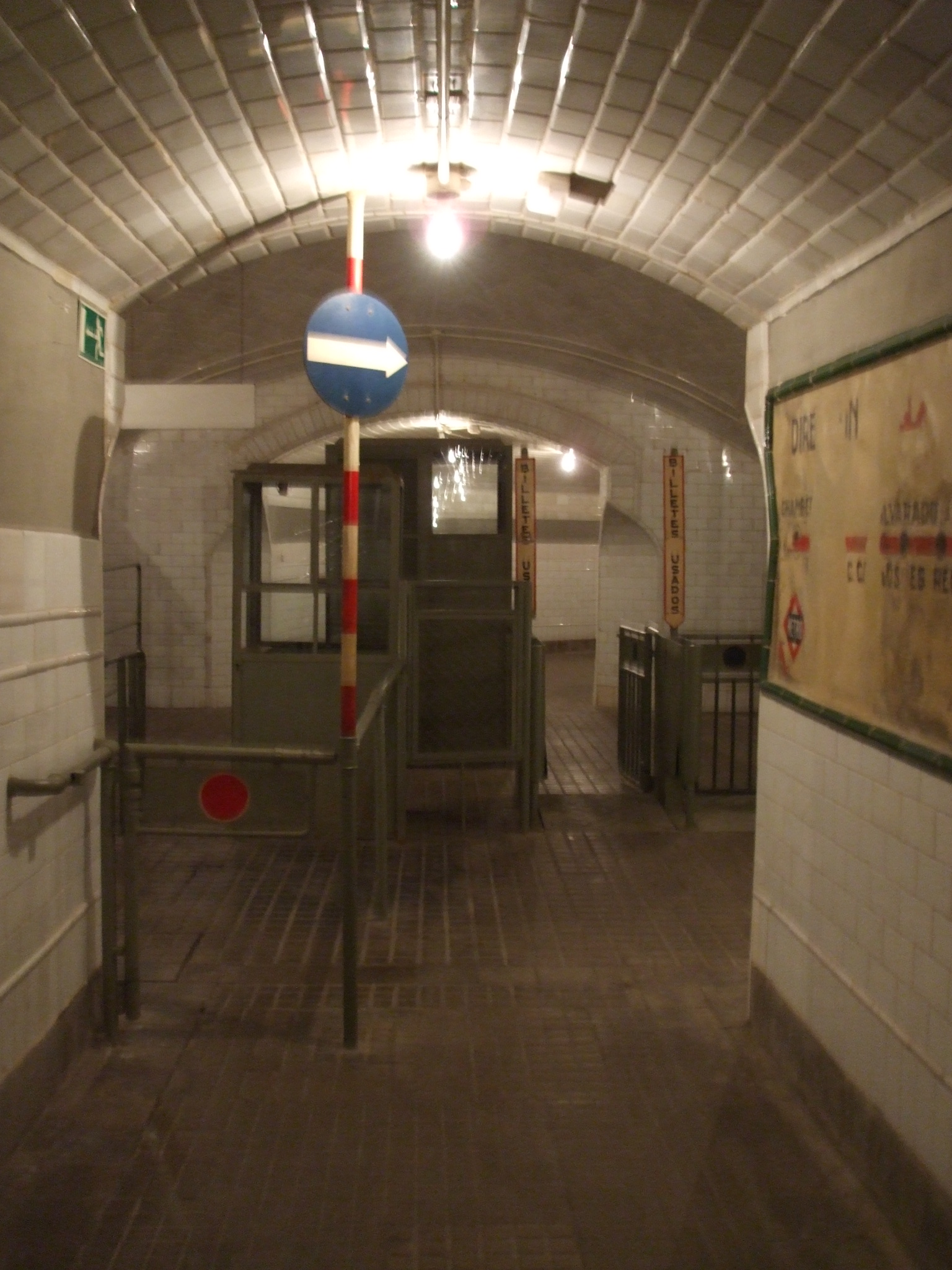 الرصيف 0 (Andén 0) — محطة الأشباح