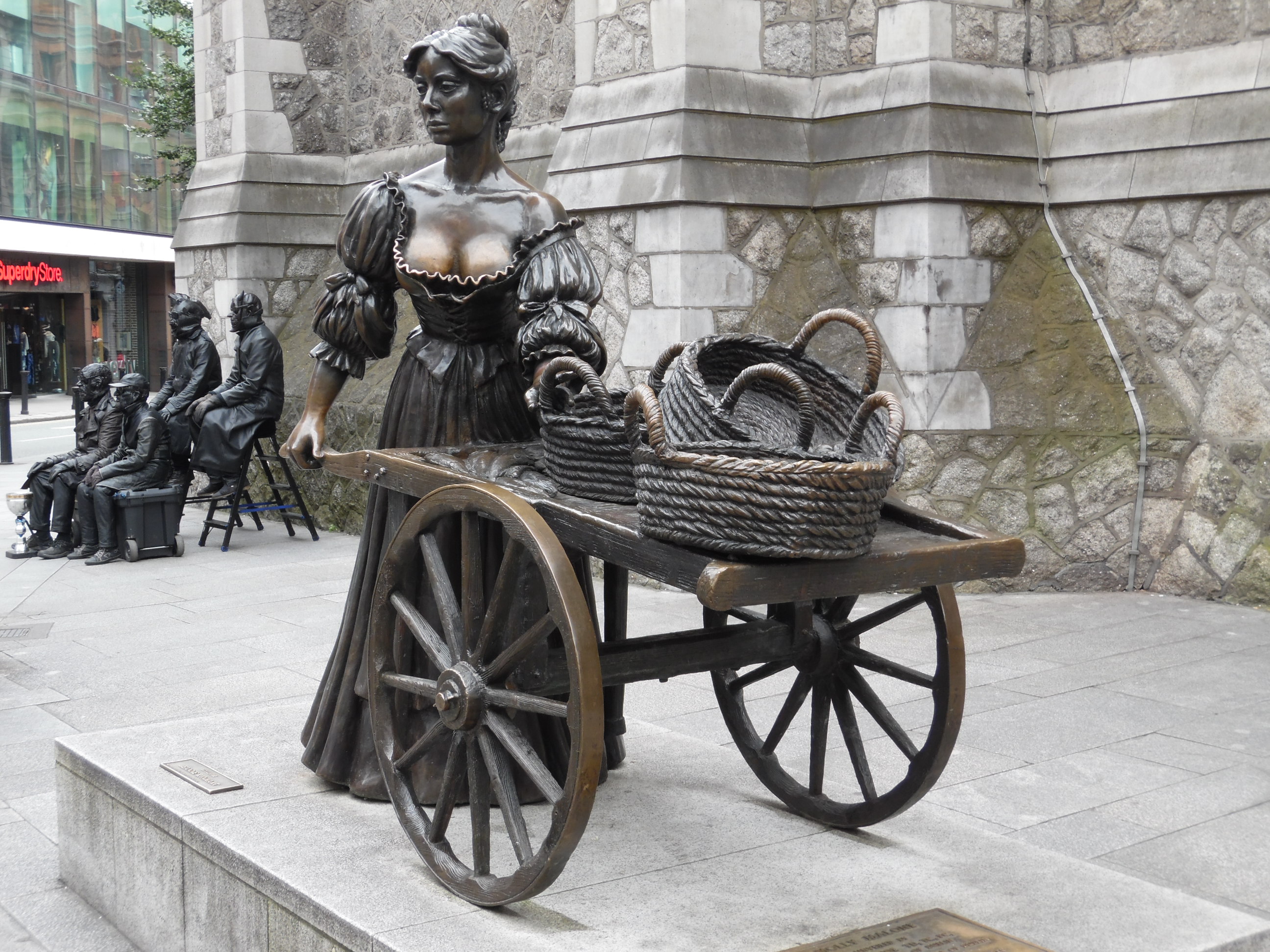Molly Malone Statue
