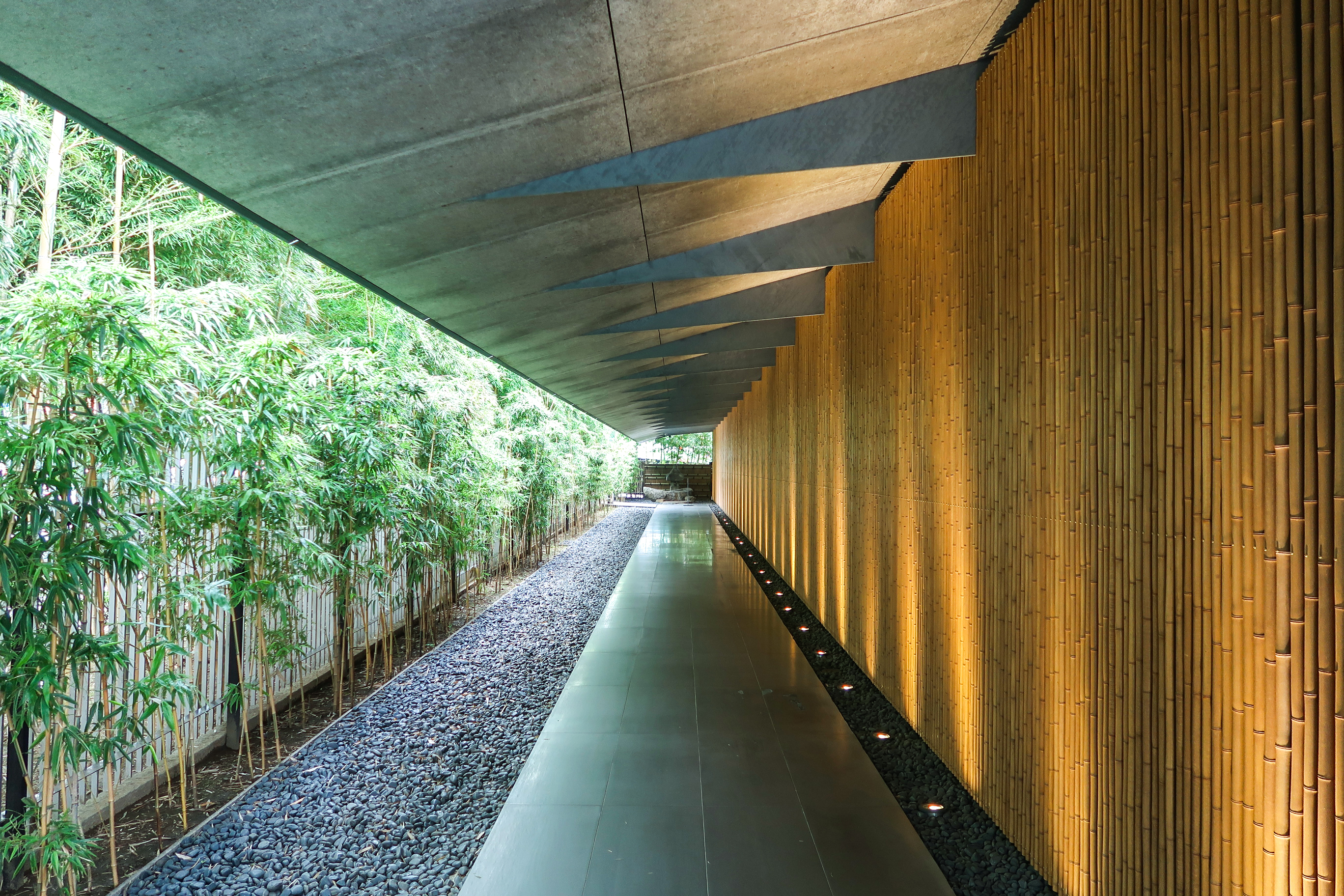 Nezu Museum Forecourt