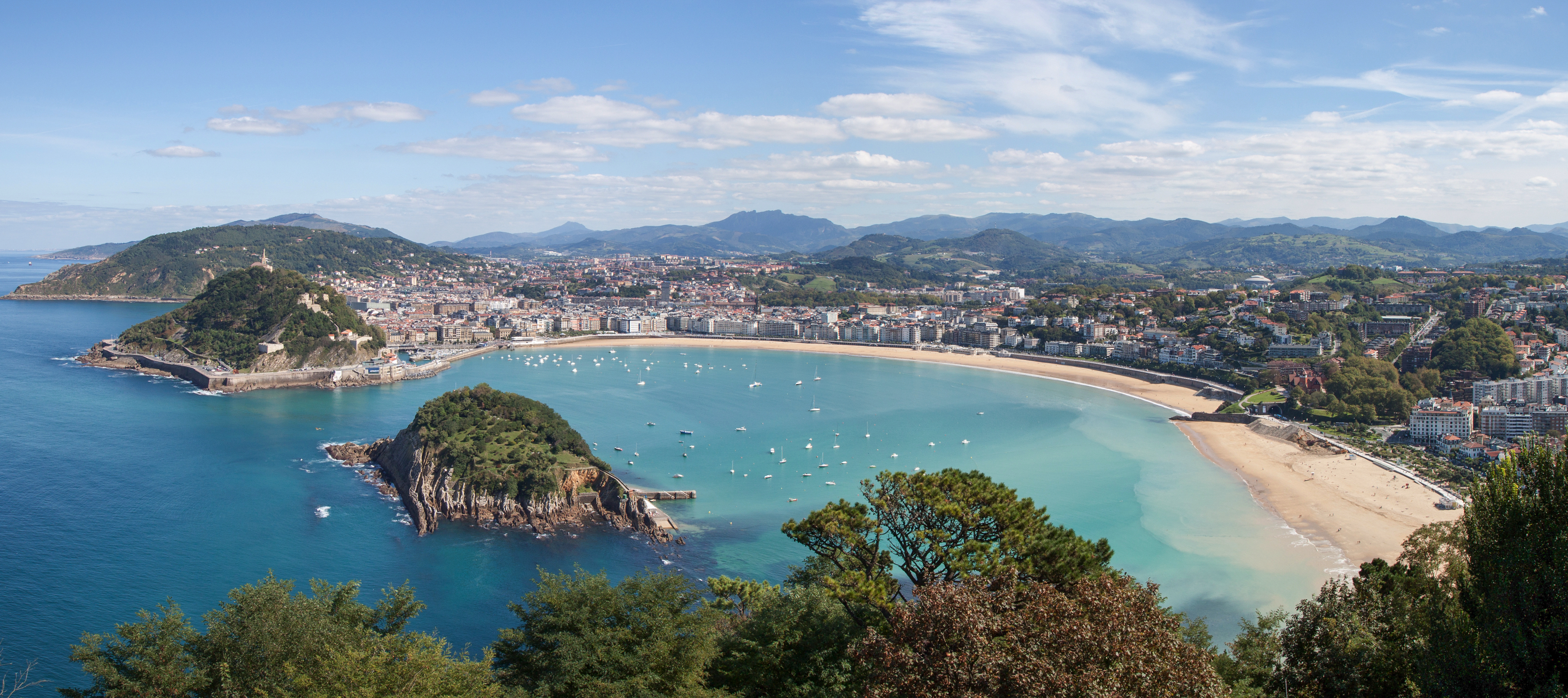 Fire and Fortress: The Old Town & Monte Urgull