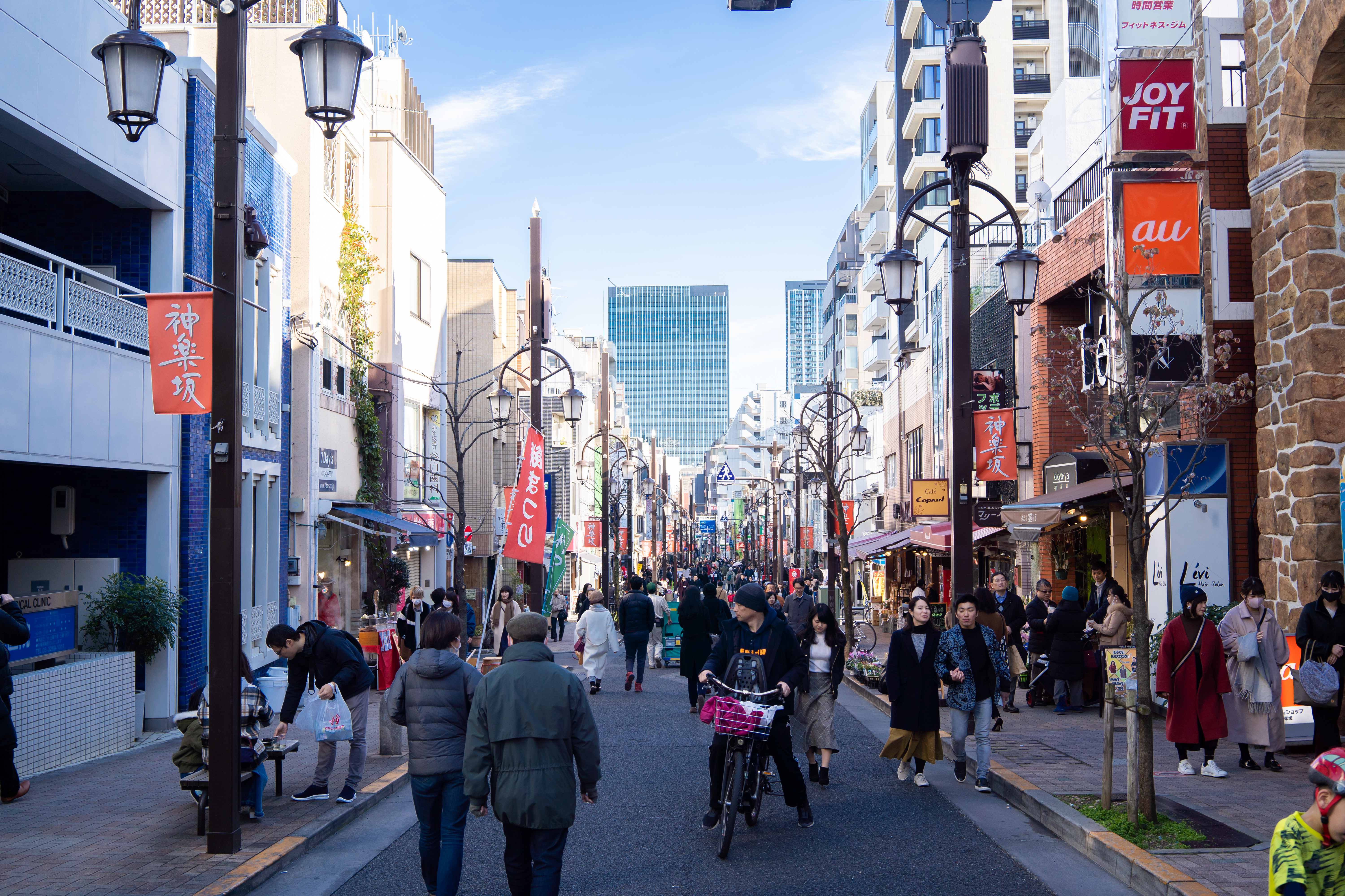 Kagurazaka: The Hill That Outlived Its Trade