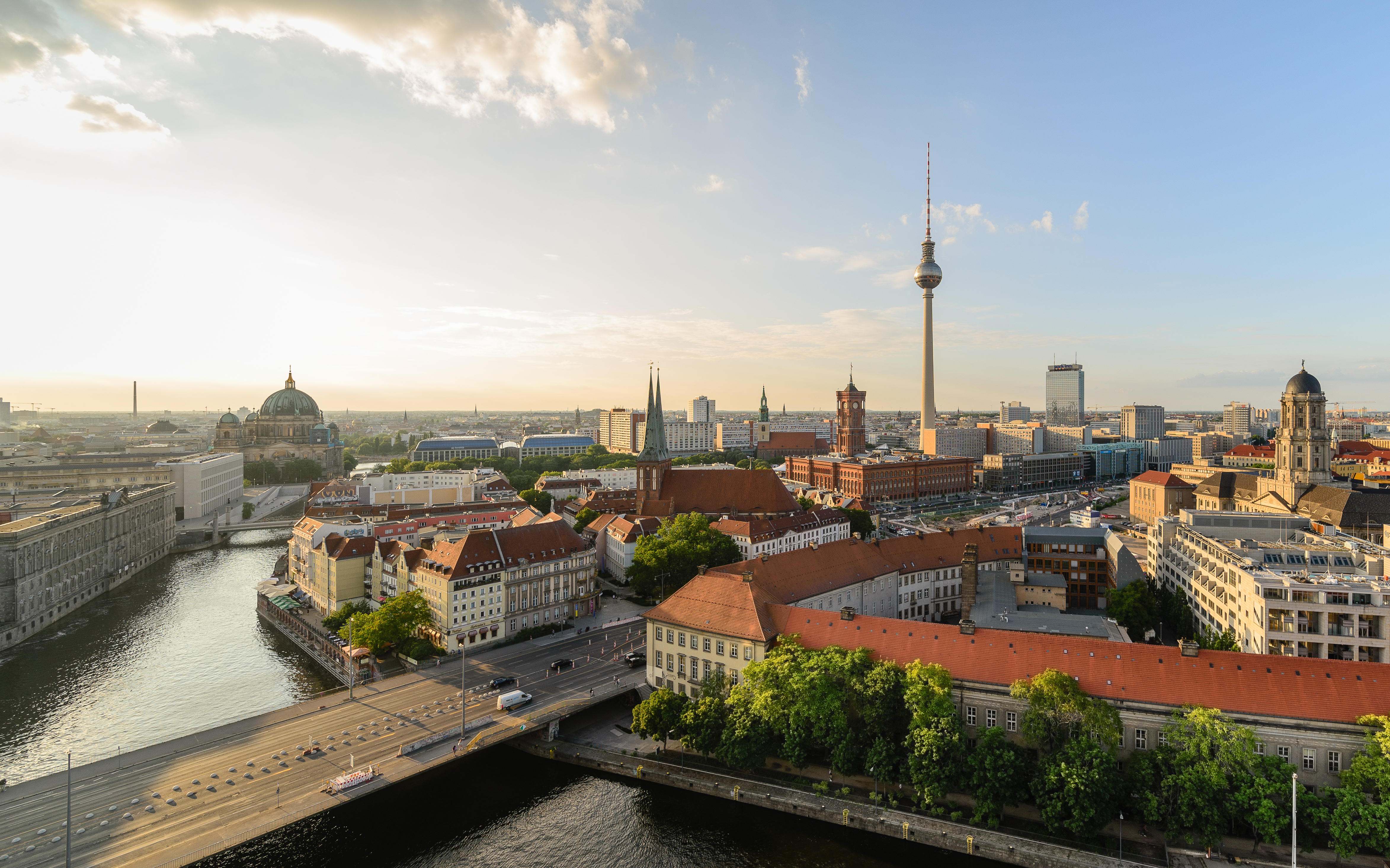 Berlin Essentials: Five Germanys in One Walk